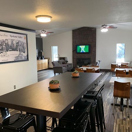 Super 8 By Wyndham Spokane Valley Exteriér fotografie